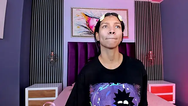 LauraAristizabal online show from March 12, 12:47 pm