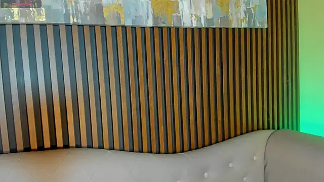 LauraAristizabal online show from December 21, 12:56 pm