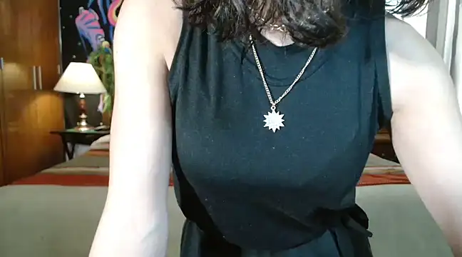 Snapshot of MINI_Petite chatting on December 10, 8:49 pm MINI Petite online show from December 10, 8:49 pm