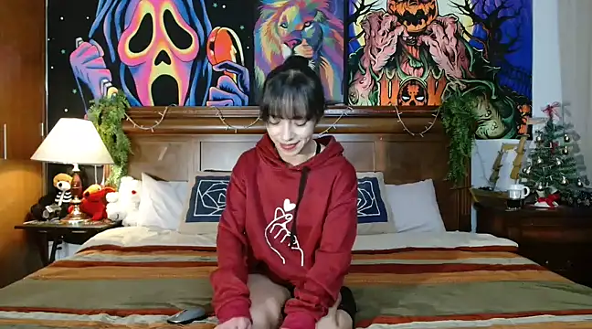 Snapshot of MINI_Petite chatting on December 22, 4:50 am MINI Petite online show from December 22, 4:50 am