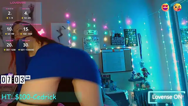 EmmaIsHere online show from February 8, 2:05 pm