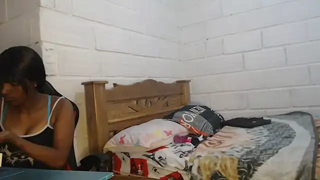 Snapshot of sexyjustin202 chatting on September 21, 10:22 pm sexyjustin202 online show from September 21, 10:22 pm