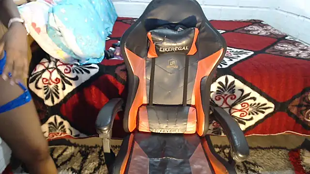 sexyjustin202 online show from June 27, 11:54 pm