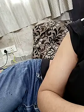 Snapshot of CuteSarikaLIVE chatting on February 7, 4:37 am CuteSarikaLIVE online show from February 7, 4:37 am