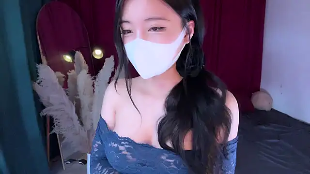 alaia-EDP online show from November 10, 6:07 pm