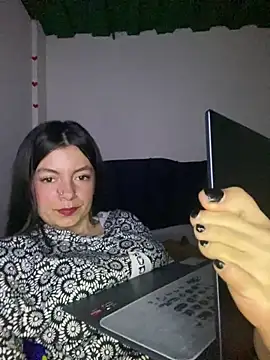 Snapshot of Meghan320 chatting on September 30, 4:17 am Meghan320 online show from September 30, 4:17 am