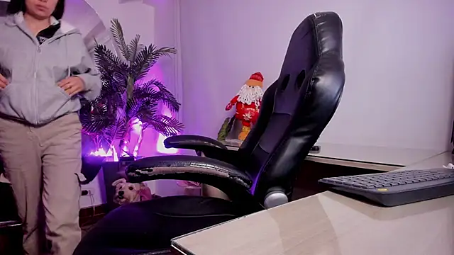 Snapshot of Meghan320 chatting on November 20, 11:32 am Meghan320 online show from November 20, 11:32 am