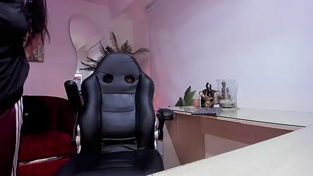 Meghan320 online show from February 10, 11:36 am