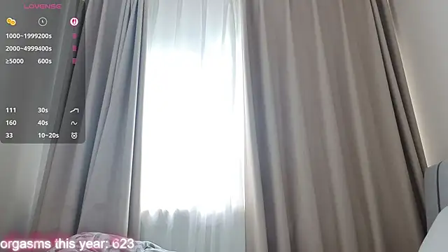 Snapshot of MaryHillx chatting on August 1, 4:45 am MaryHillx online show from August 1, 4:45 am