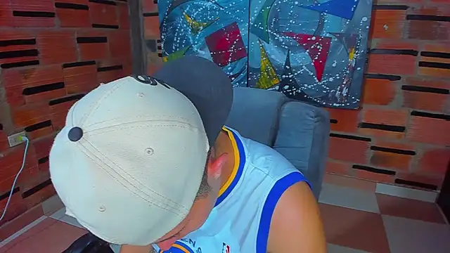 Snapshot of patrik_027 chatting on March 17, 3:36 am patrik 027 online show from March 17, 3:36 am