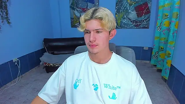 Snapshot of patrik_027 chatting on November 5, 7:36 pm patrik 027 online show from November 5, 7:36 pm