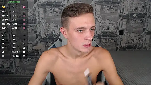 Snapshot of Oliver_Fresh chatting on September 28, 9:25 am Oliver Fresh online show from September 28, 9:25 am