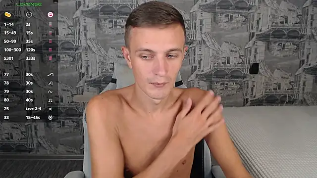 Snapshot of Oliver_Fresh chatting on October 29, 8:38 am Oliver Fresh online show from October 29, 8:38 am