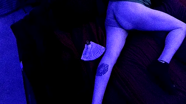 Snapshot of Time2playN303party chatting on November 25, 8:47 am Time2playN303party online show from November 25, 8:47 am