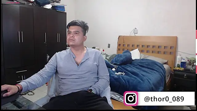 thor000089 online show from February 7, 4:33 pm