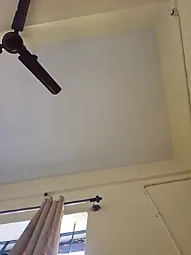 Snapshot of Mallupaiyanaachu chatting on February 9, 11:03 am Mallupaiyanaachu online show from February 9, 11:03 am