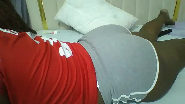 CuteJ online show from March 11, 5:19 pm