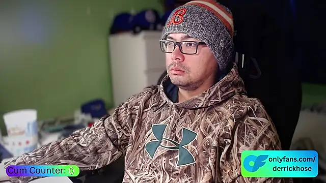 DerrickHose online show from November 18, 4:33 pm