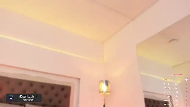 Snapshot of sarah_hiill chatting on January 26, 2:41 pm sarah hiill online show from January 26, 2:41 pm