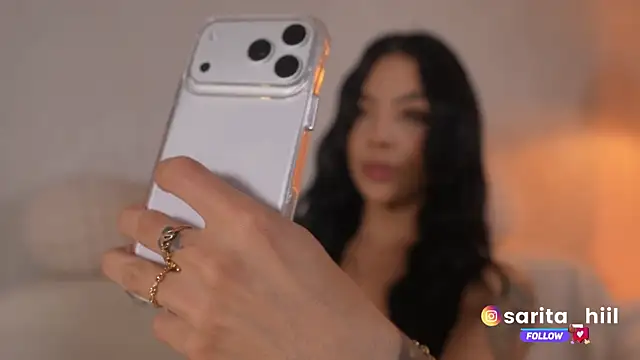 Snapshot of sarah_hiill chatting on October 23, 1:05 am sarah hiill online show from October 23, 1:05 am