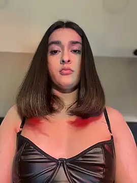 MiahWindsor online show from June 22, 3:19 am
