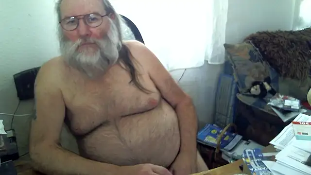 SexySantaC online show from March 18, 2:59 pm