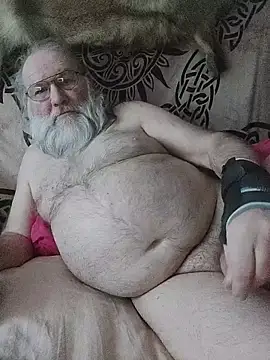 Snapshot of SexySantaC chatting on February 4, 7:14 am SexySantaC online show from February 4, 7:14 am