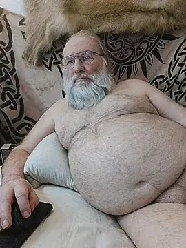 Snapshot of SexySantaC chatting on February 14, 8:38 pm SexySantaC online show from February 14, 8:38 pm