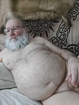 Snapshot of SexySantaC chatting on February 22, 7:29 am SexySantaC online show from February 22, 7:29 am