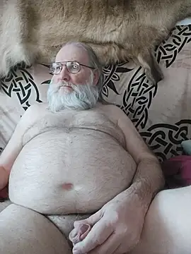 Snapshot of SexySantaC chatting on March 7, 7:05 am SexySantaC online show from March 7, 7:05 am