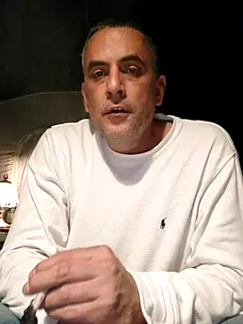 Snapshot of hardcok4u2abuse40 chatting on December 9, 1:07 am hardcok4u2abuse40 online show from December 9, 1:07 am