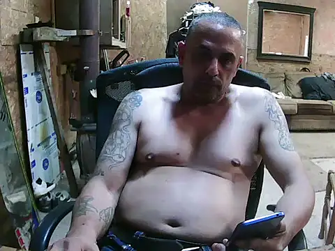 Snapshot of hardcok4u2abuse40 chatting on September 23, 5:54 am hardcok4u2abuse40 online show from September 23, 5:54 am