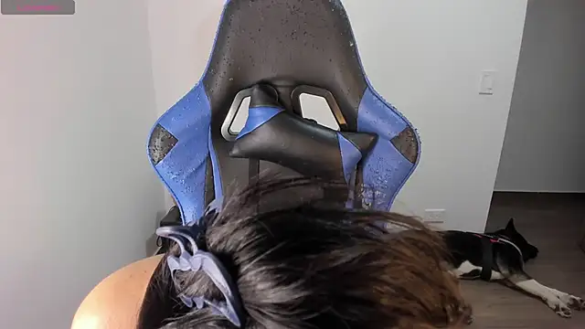 Miss Nicole online show from November 9, 8:18 pm