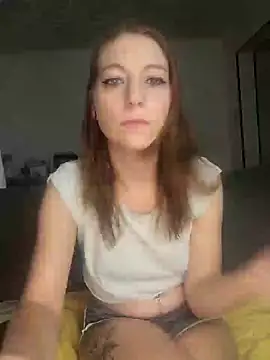 Snapshot of XLisaxx chatting on September 13, 4:01 am XLisaxx online show from September 13, 4:01 am