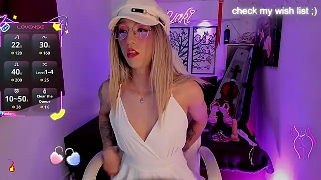 Snapshot of Yaki_Tai chatting on September 29, 12:49 am Yaki Tai online show from September 29, 12:49 am