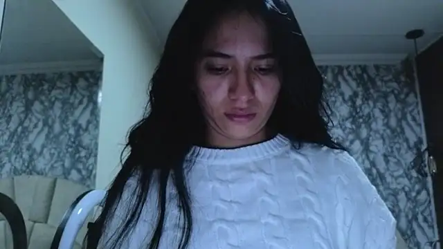 Snapshot of _emma_miller_ chatting on May 12, 11:29 am emma miller online show from May 12, 11:29 am