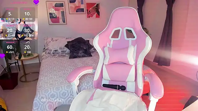 Snapshot of Misslaurenn chatting on December 26, 11:03 pm Misslaurenn online show from December 26, 11:03 pm