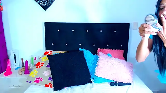 Snapshot of Jenng18 chatting on October 20, 11:27 pm Jenng18 online show from October 20, 11:27 pm