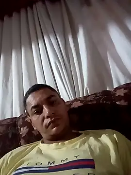 Snapshot of 121fff chatting on November 12, 10:37 am 121fff online show from November 12, 10:37 am