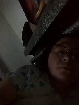 hazel milf online show from January 11, 11:43 pm