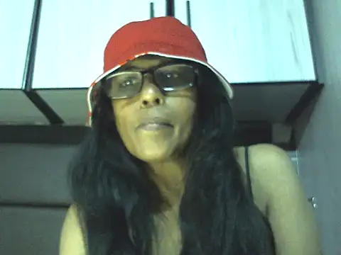MsAttitude online show from April 28, 8:08 am