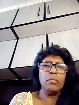 MsAttitude online show from May 28, 8:11 am