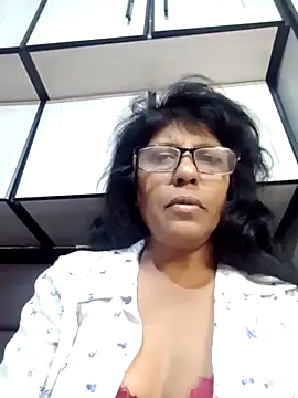 MsAttitude online show from June 16, 3:25 pm