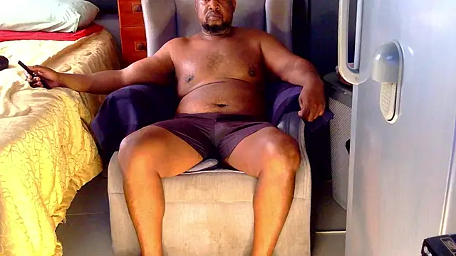 Snapshot of CharlesBlk79_ chatting on January 7, 8:06 am CharlesBlk79 online show from January 7, 8:06 am