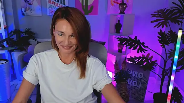 Snapshot of MistyBarnes chatting on October 26, 1:50 pm MistyBarnes online show from October 26, 1:50 pm