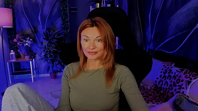 Snapshot of MistyBarnes chatting on November 22, 2:38 pm MistyBarnes online show from November 22, 2:38 pm