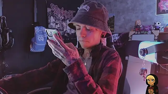 AcidMilo online show from February 10, 5:17 pm