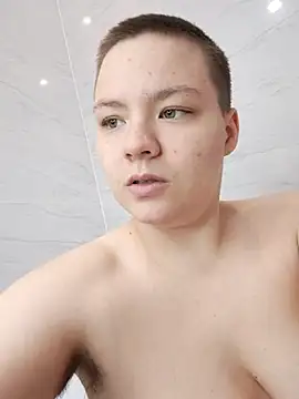 Snapshot of GoldMelissa chatting on October 1, 5:19 pm GoldMelissa online show from October 1, 5:19 pm