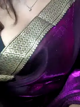 Nia  09 online show from September 15, 8:09 pm