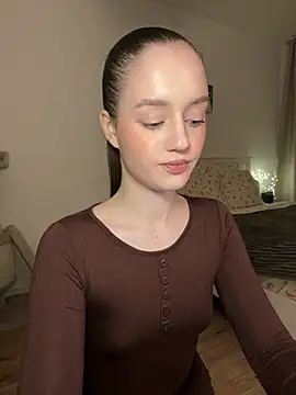 Snapshot of malyshhka chatting on April 12, 8:14 pm malyshhka online show from April 12, 8:14 pm